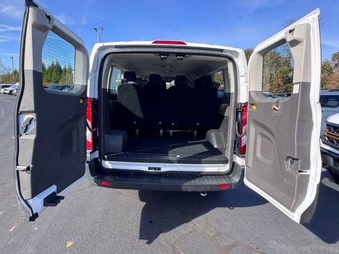 Used 2022 Ford Transit 350 XLT image 33