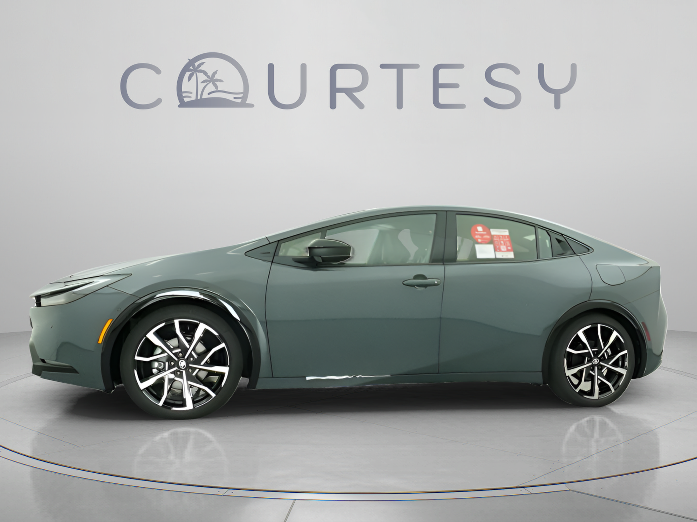 New 2027 Toyota Prius Plug-In Hybrid w/ Limited Premium Package FWD image 4