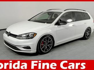 Used 2019 Volkswagen Golf S image 1