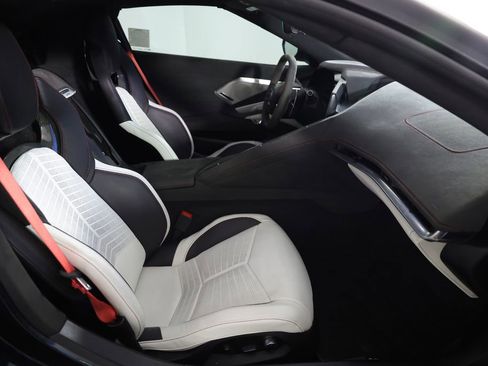 Used 2023 Chevrolet Corvette Stingray Premium Cpe w/ Z51 Performance Package RWD image 10
