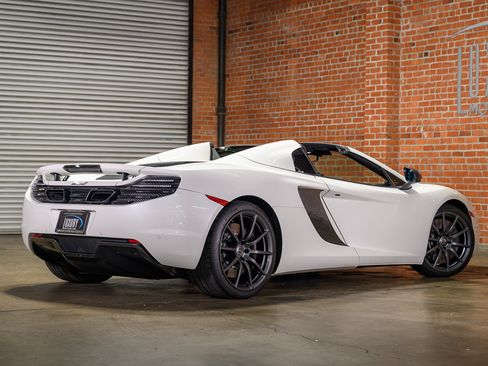 Used 2013 McLaren MP4-12C Spider image 13