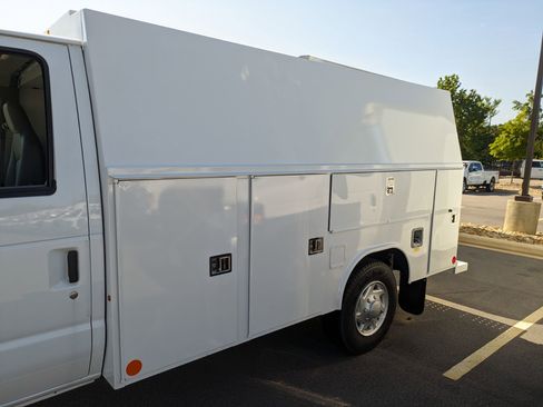New 2026 Ford E-350 and Econoline 350 Super Duty w/ Power Equipment Group image 26