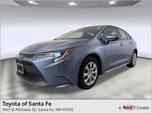 Used 2022 Toyota Corolla LE FWD image 1