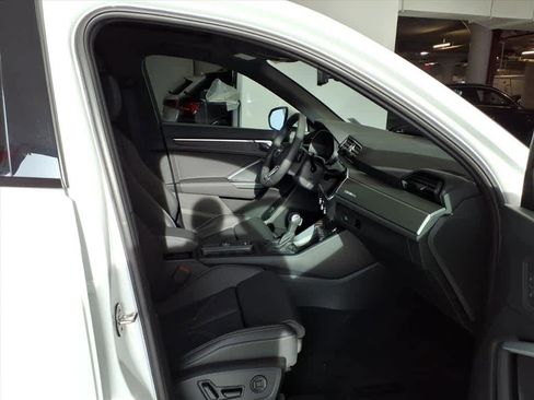 Used 2025 Audi Q3 2.0T Premium w/ Convenience Package image 23