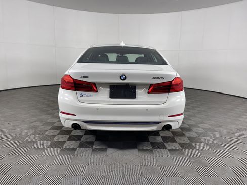 Used 2019 BMW 530i xDrive w/ Convenience Package image 4