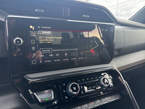 Used 2023 GMC Sierra 1500 AT4 image 25