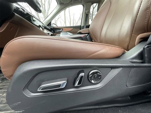 Used 2023 Acura MDX SH-AWD w/ Technology Package image 13