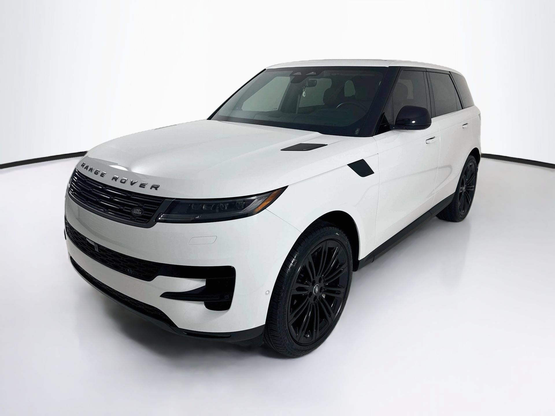 Used 2024 Land Rover Range Rover Sport SE AWD/4WD image 3