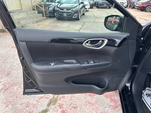 Used 2016 Nissan Sentra SV FWD image 10
