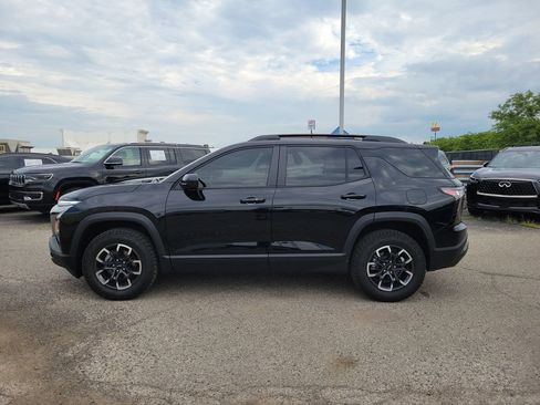 Used 2025 Chevrolet Equinox ACTIV FWD image 2