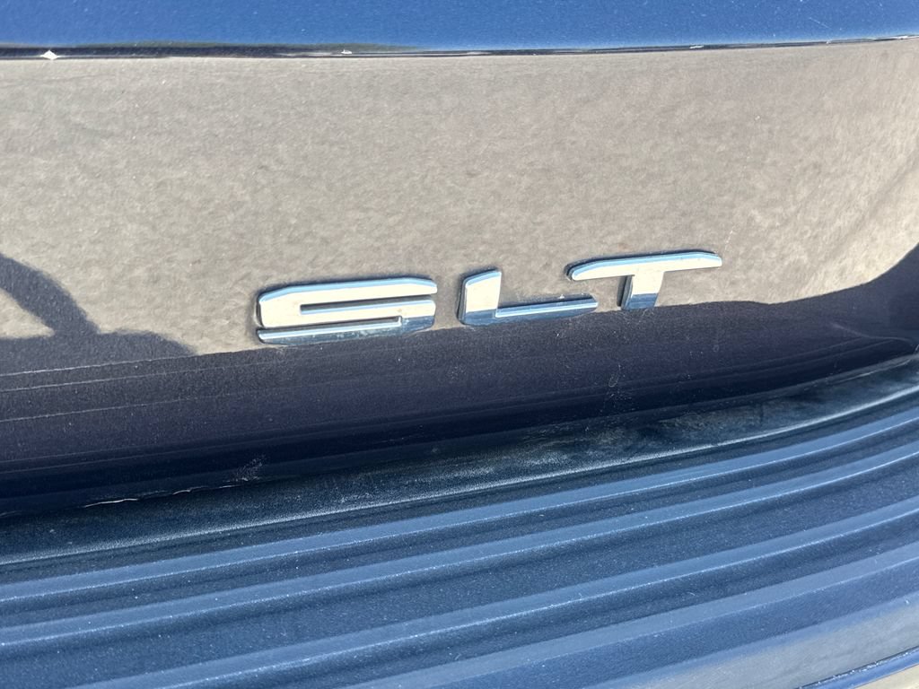 Used 2023 GMC Yukon SLT AWD/4WD image 6
