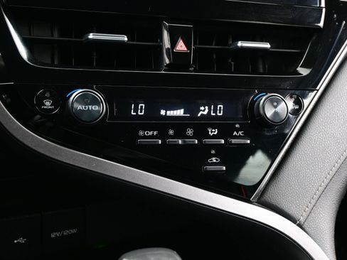 Used 2023 Toyota Camry XSE w/ Navigation Package FWD image 21