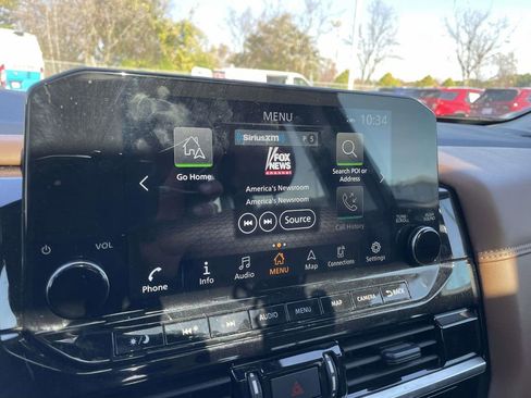 Used 2024 Nissan Pathfinder Platinum w/ Cargo Package image 40