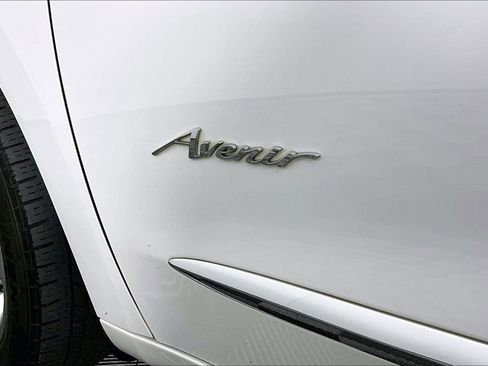 Certified 2020 Buick Enclave Avenir FWD image 22