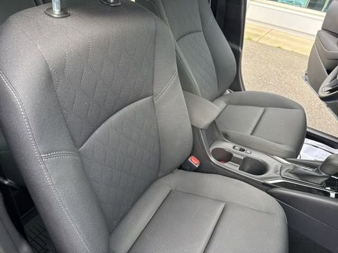 Used 2025 Toyota Corolla LE w/ Convenience Package image 24