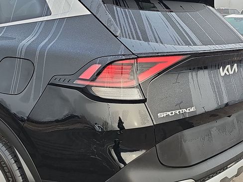 Used 2023 Kia Sportage EX image 36