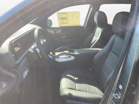 New 2025 Mercedes-Benz GLS 450 4MATIC image 9