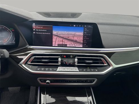 Used 2020 BMW X7 xDrive40i w/ Parking Assistance Package image 16