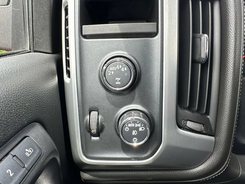 Used 2017 GMC Sierra 1500 SLT w/ SLT Premium Package AWD/4WD image 14