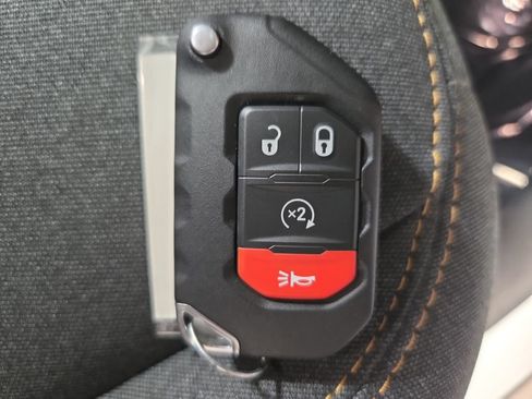 Used 2024 Jeep Wrangler Unlimited w/ Convenience Group AWD/4WD image 37