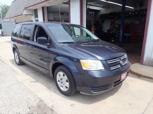 Used 2008 Dodge Grand Caravan SE FWD image 25
