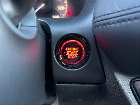 Used 2024 Honda HR-V LX image 28