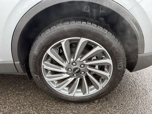 Certified 2023 Lincoln Corsair Reserve w/ Equipment Group 201A image 31