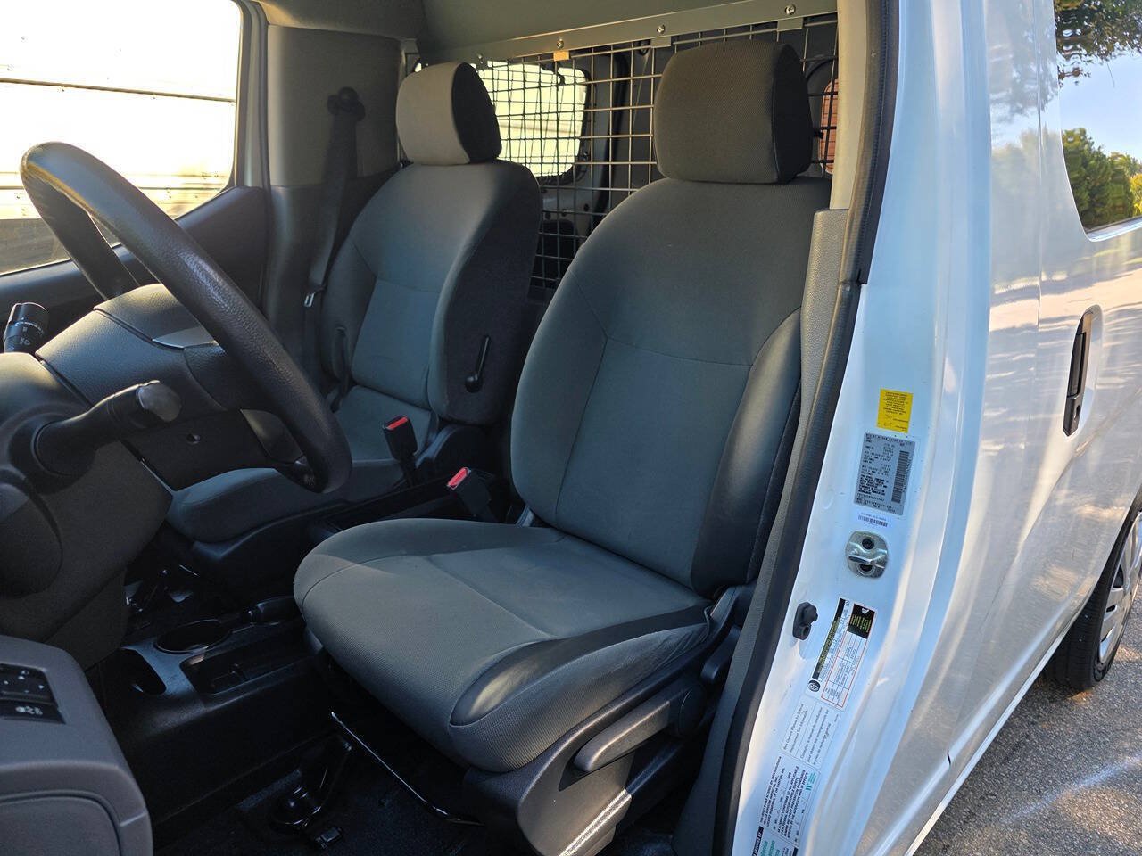 Used 2021 Nissan NV200 FWD image 12
