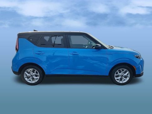 Used 2023 Kia Soul S image 9