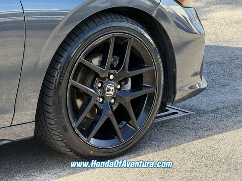 Certified 2025 Honda Civic Sport image 7