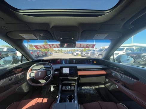 Used 2024 Lincoln Nautilus Black Label image 32