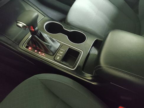 Used 2019 Kia Sorento AWD image 26