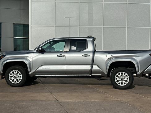 New 2026 Toyota Tacoma SR5 image 7