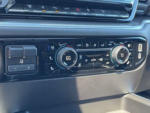 Used 2025 Chevrolet Silverado 3500 High Country w/ High Country Premium Package AWD/4WD image 25