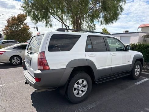 Used 2003 Toyota 4Runner SR5 RWD image 10