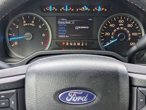 Used 2016 Ford F150 XLT w/ Equipment Group 302A Luxury AWD/4WD image 15