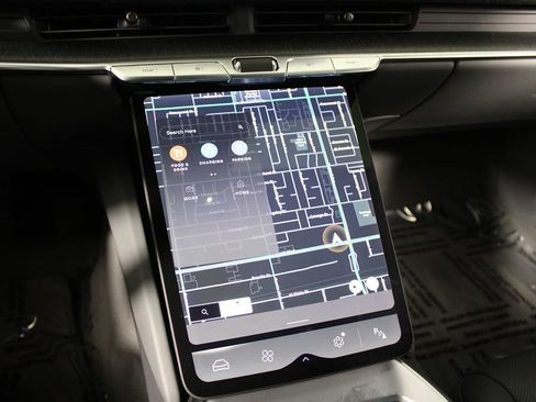 Used 2024 Lucid Air Pure image 18