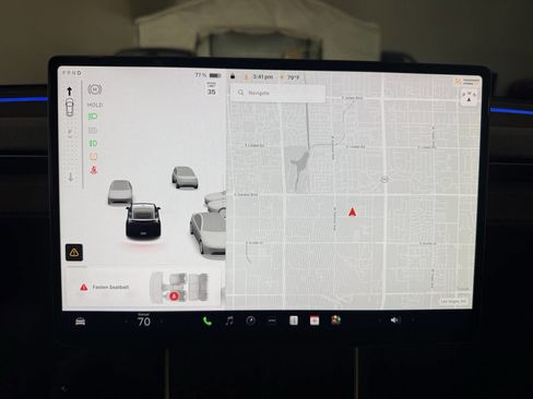 Used 2026 Tesla Model Y Long Range image 3