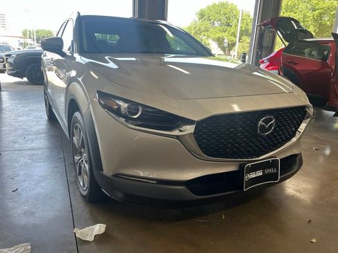 Used 2024 MAZDA CX-30 AWD 2.5 S w/ Preferred Package image 2