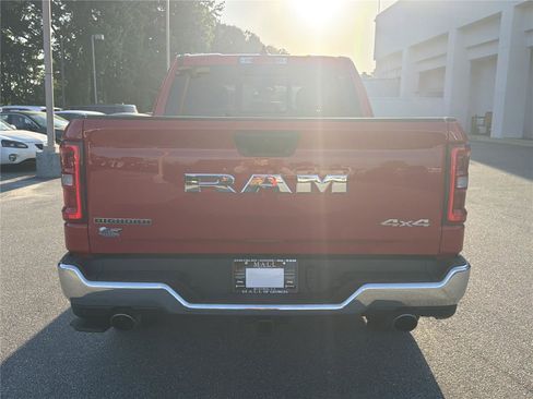 Used 2025 RAM 1500 Big Horn AWD/4WD image 5