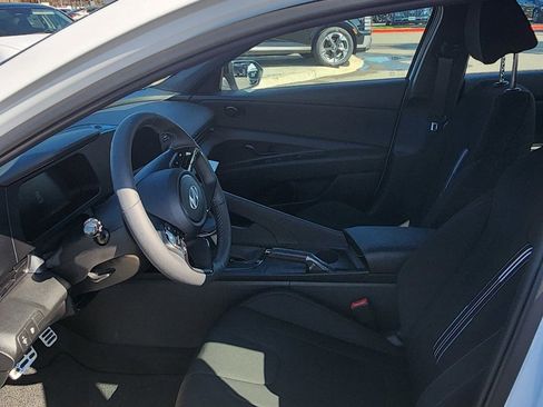 New 2025 Hyundai Elantra Sport image 10