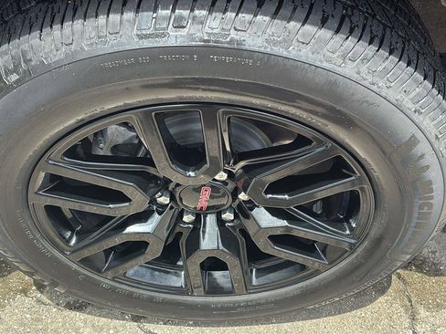 Used 2021 GMC Sierra 1500 Elevation RWD image 11