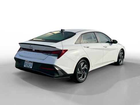 Certified 2025 Hyundai Elantra Sport w/ Cargo Package image 5