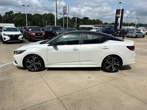 Used 2021 Nissan Sentra SR FWD image 4