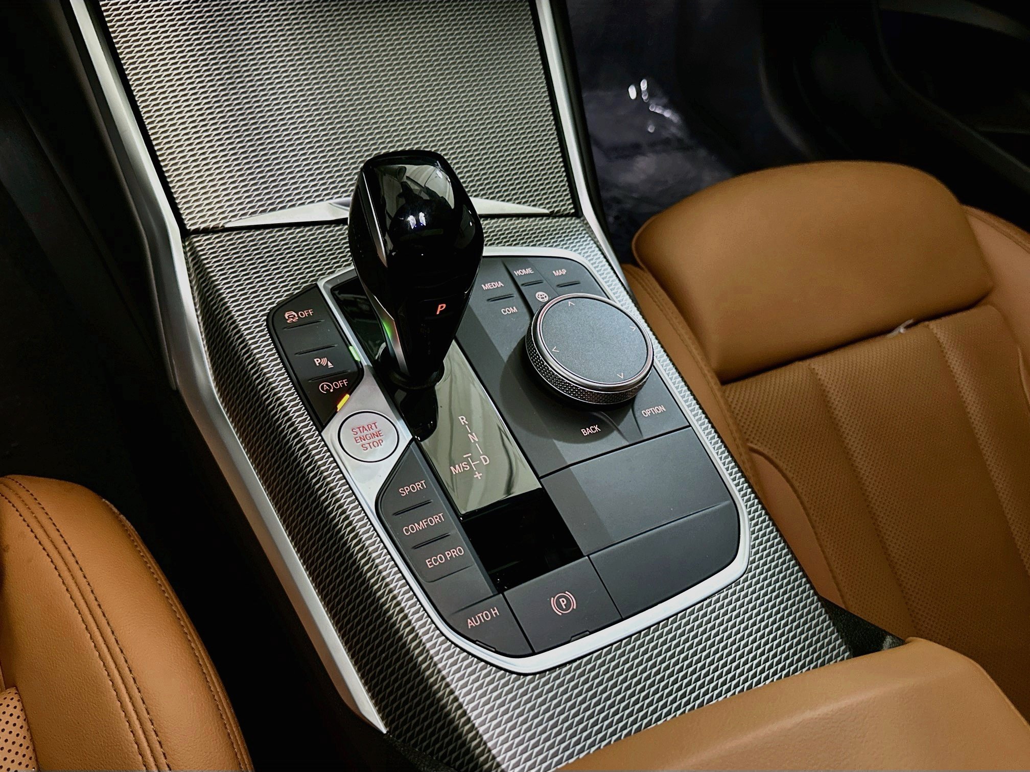 Used 2022 BMW 230i Coupe w/ M Sport Package RWD image 15