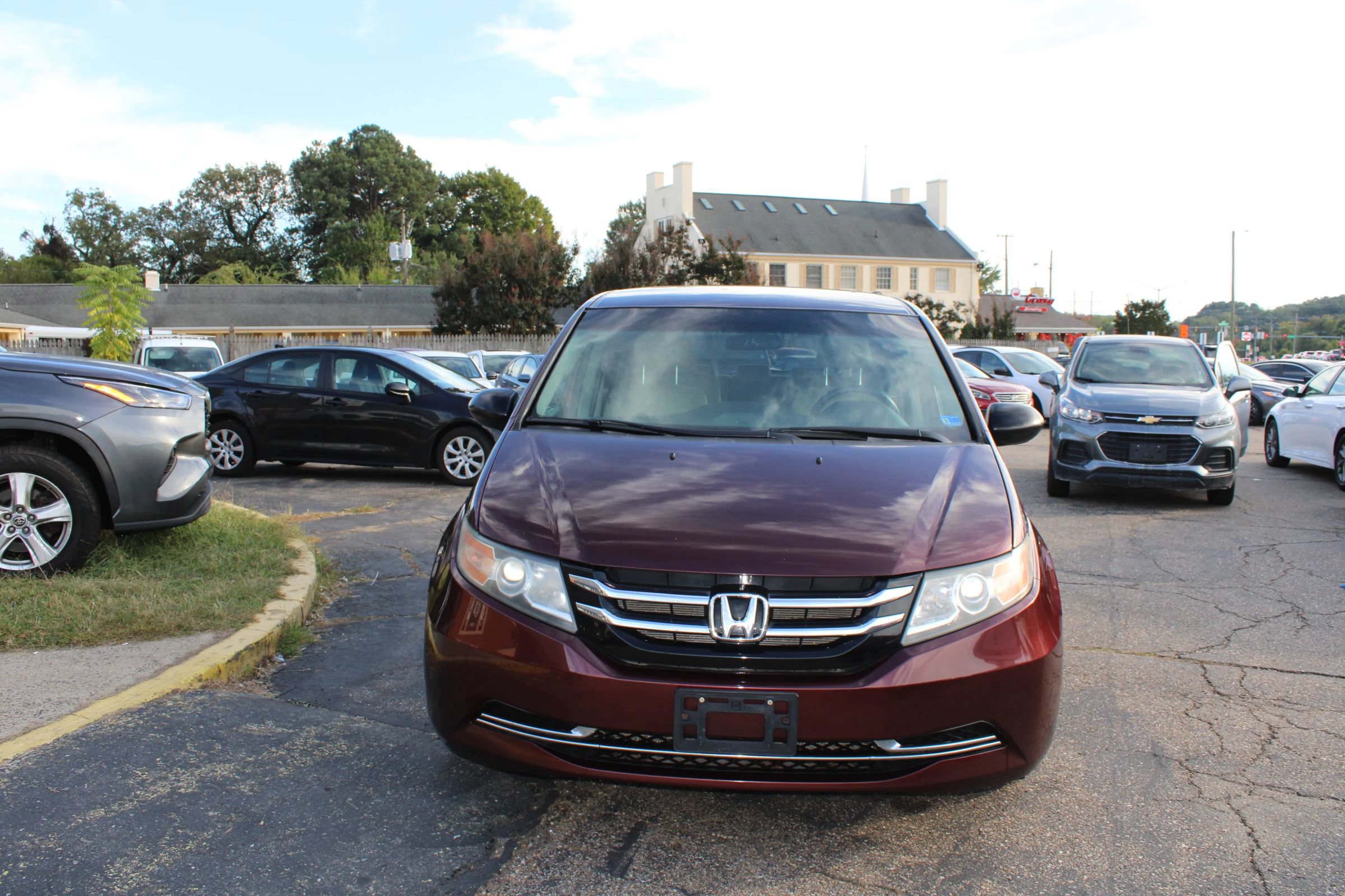 Used 2017 Honda Odyssey LX image 2