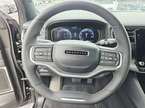 Used 2024 Jeep Wagoneer Series III w/ Premium Group I AWD/4WD image 26