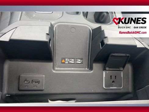 Used 2025 GMC Sierra 2500 AT4 w/ AT4 Premium Plus Package image 25