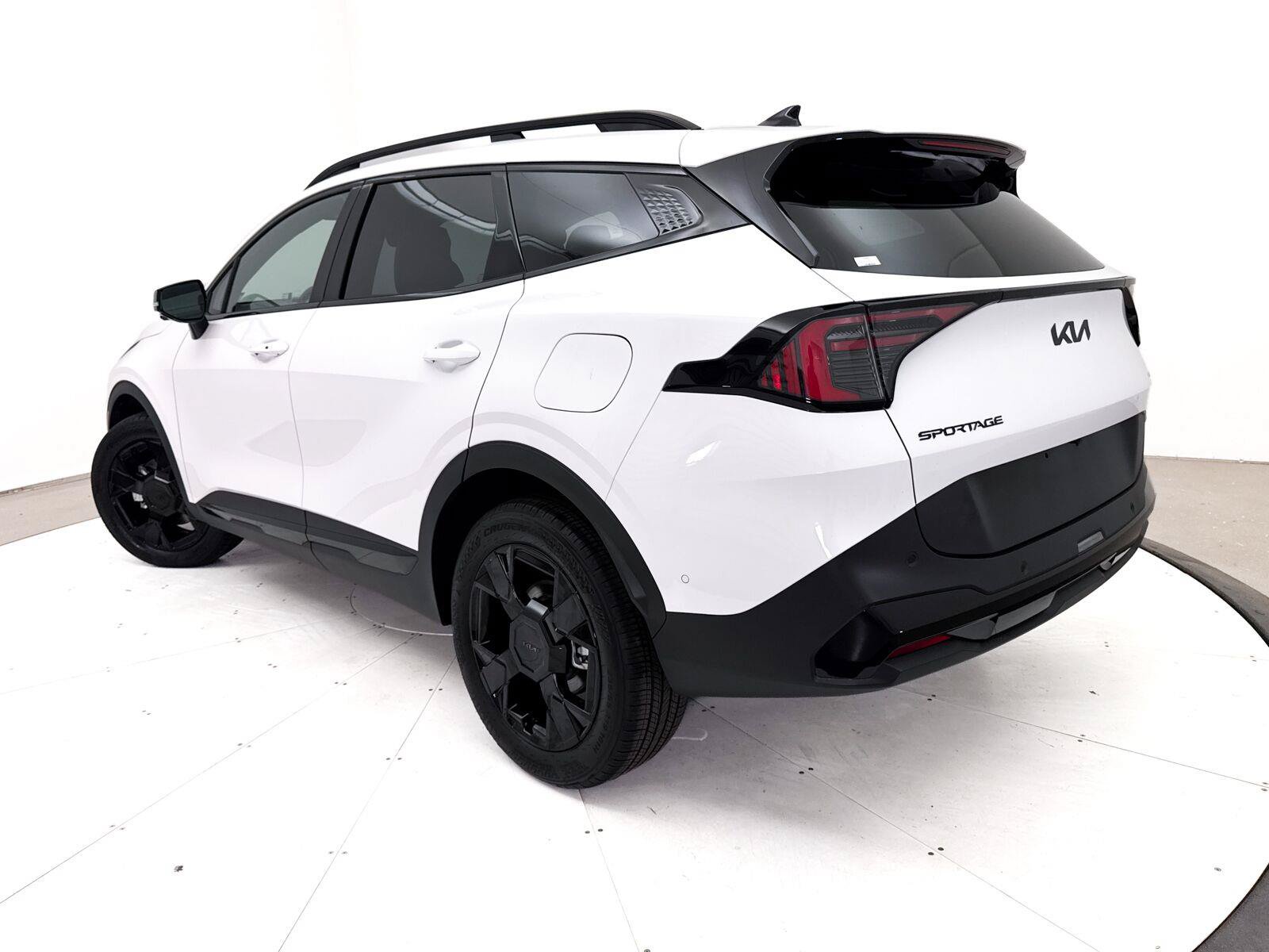 Used 2026 Kia Sportage X-Line AWD/4WD image 2