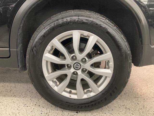 Used 2020 Nissan Rogue SV AWD/4WD image 36